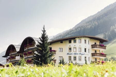 Book a luxury holiday South Tyrol. 5-star hotel Ahrntal