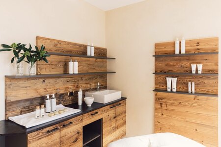 Book a luxury holiday South Tyrol. 5-star hotel Ahrntal
