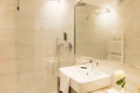 Book luxury holiday South Tyrol. 4-star S hotel Ahrntal