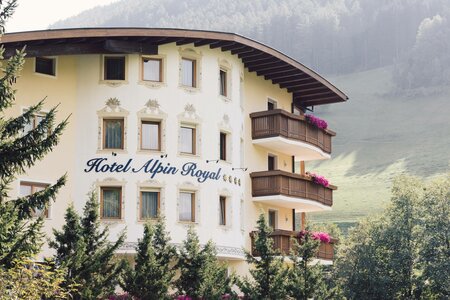 Book a luxury holiday South Tyrol. 5-star hotel Ahrntal