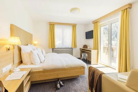 Book a 3-star hotel Ahrntal - St. Johann in South Tyrol